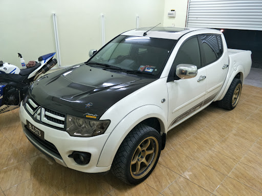 AMS AutoSpa & Garage