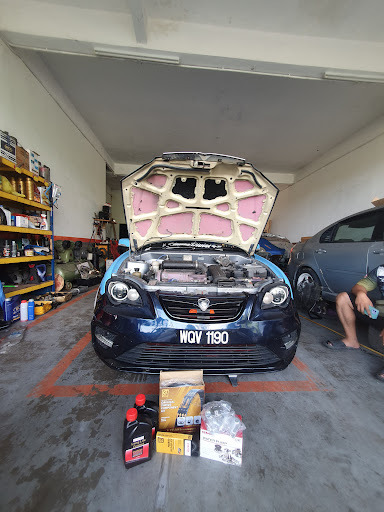 Bengkel Taman Nilai AHR GARAGE
