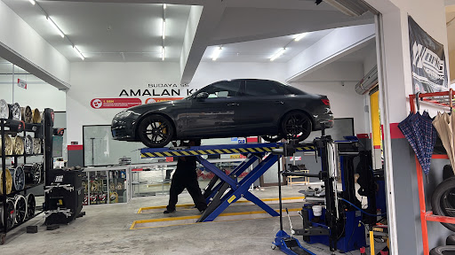 PUSAT SERVIS KENDERAAN DAN TAYAR - Az Autoworks Pulai Hijauan