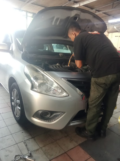 Pusat Servis Kereta Tat Lee