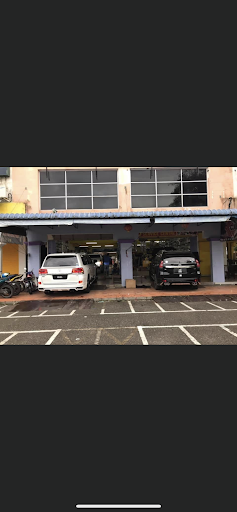 595 CAR ACCESSORIES SERVICE CENTRE