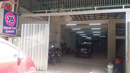 Dream Car Garage