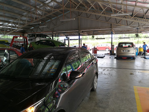Proton ES TEAM AUTO B&P (EON Segamat) @ Kawasan Perindustrian, Mukim Sungai Segamat
