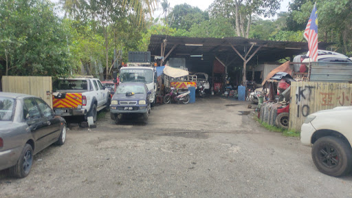 KECIK GARAGE BENTONG