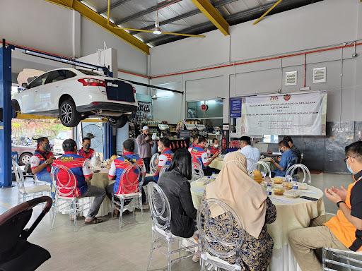 Bengkel Kereta Arie Auto Service @ Duyong, Melaka Bengkel Kereta Arie Auto Service @ Duyong, Melaka