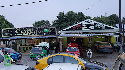 Bengkel Kereta / Workshop Alfia Advan Garage Kuantan