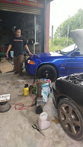 Pusat Servis / Membaiki Hawa Dingin Kereta Pusat Servis / Membaiki Hawa Dingin Kereta