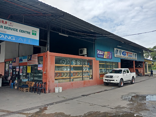 Karamunsing Car Wash & Alignment Service Centre Karamunsing Car Wash & Alignment Service Centre