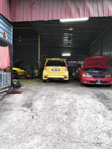 MIZIEGANU AUTOGARAGE LANGKAWI