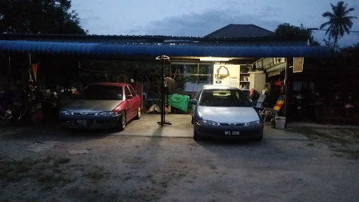 Peak Works Garage