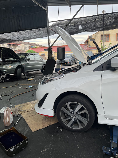 Pusat Servis Kenderaan Ah Woon