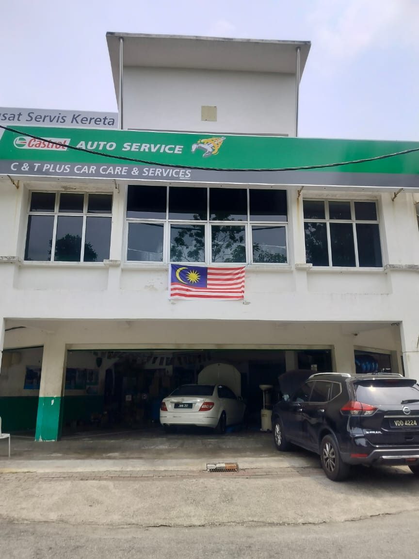 pusat servis kereta top plus