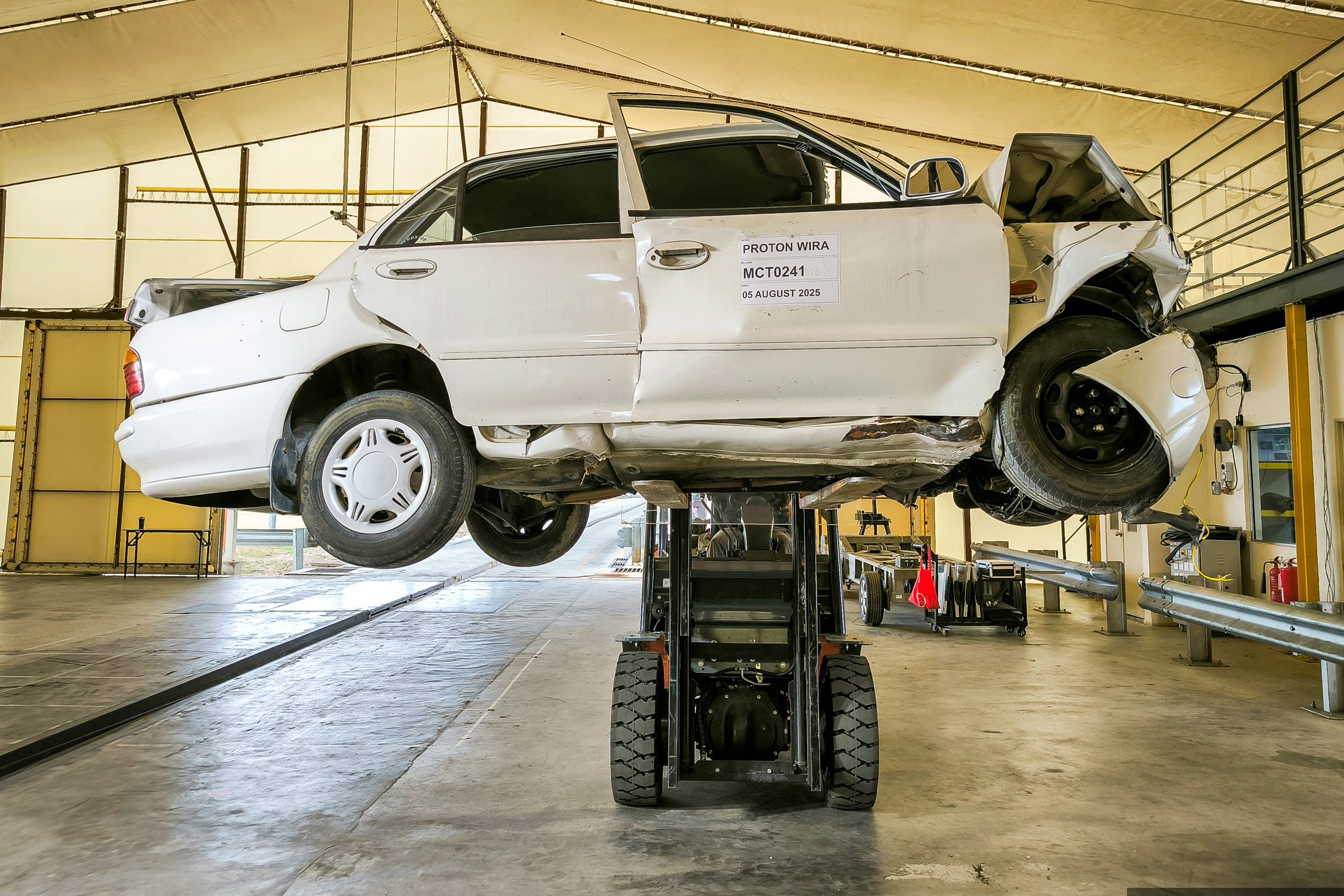 wira automotif garage