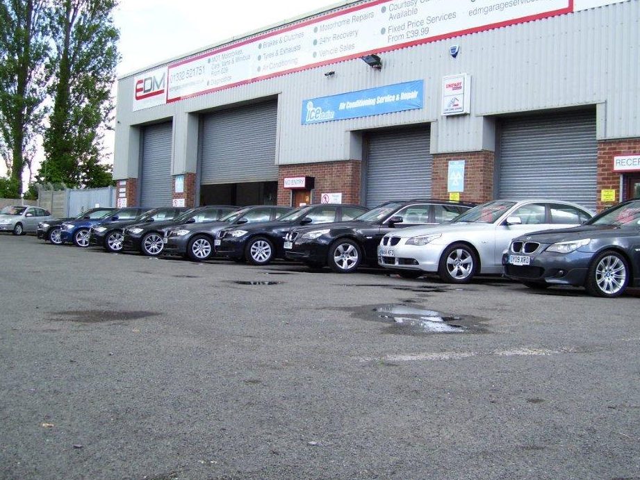 bengkel kereta edm garage car workshop